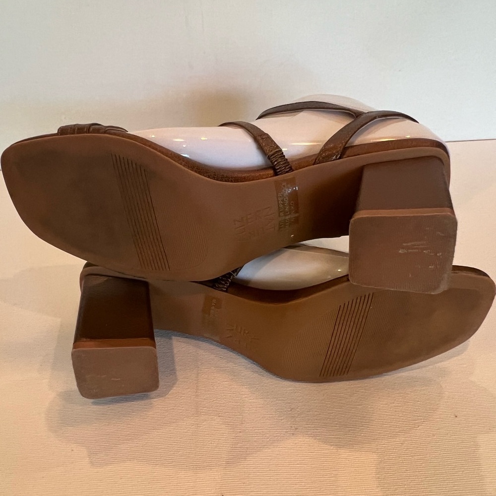 Naturalizer Sandals - Picture 7 of 7